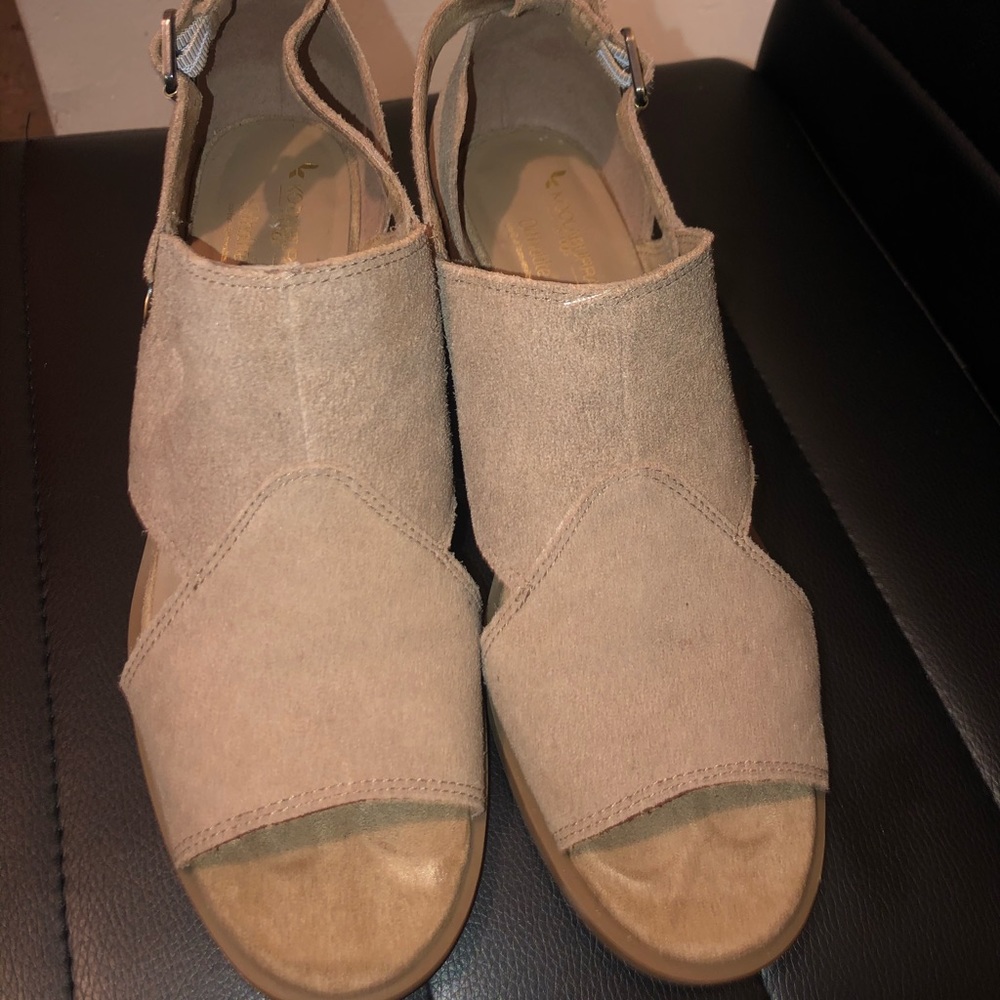 Kookaburra by Ugg ortholite comfort foam insoles